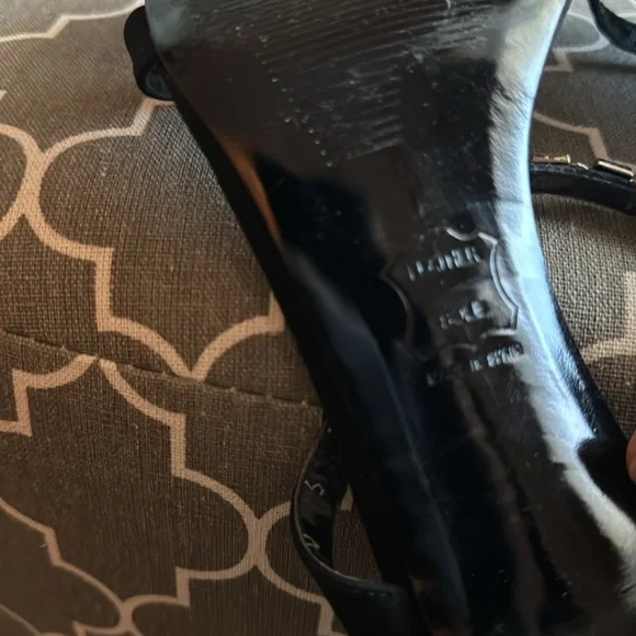 StuartWeitzman Size 9. Black and silver sandals - Picture 5 of 8